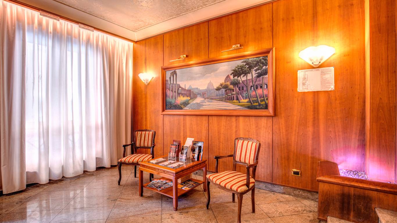 Hotel-Verona-Roma-Hall-2-new